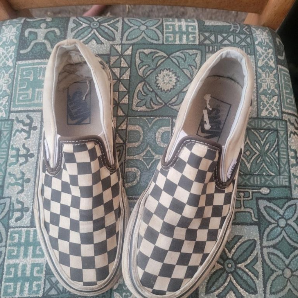 It's unisex for man and woman
